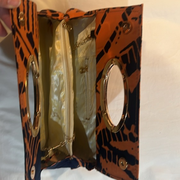 New-Never Used - Custom Made Handbag - Picture 7 of 12